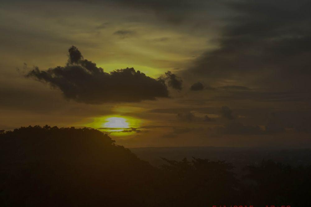 Sunset Candi Ratu Boko
