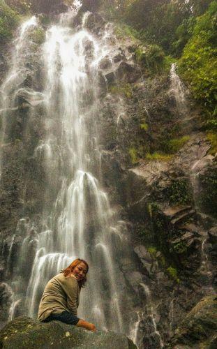 Air terjun atau curug cigemea salah satu air terjun yang tertinggi di Gunung salak endah