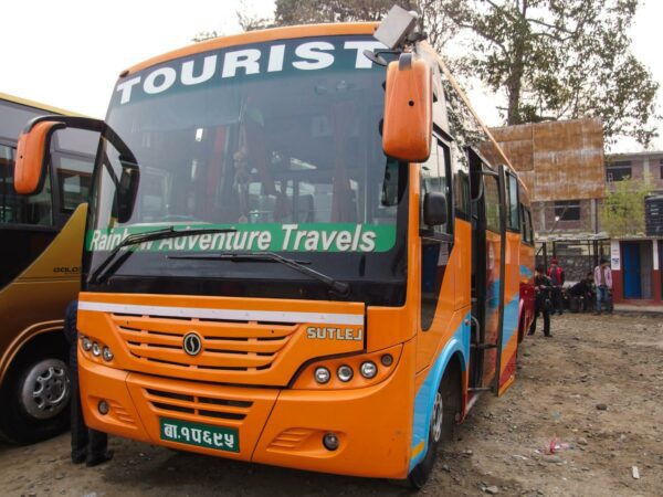 Bus ke Pokhara